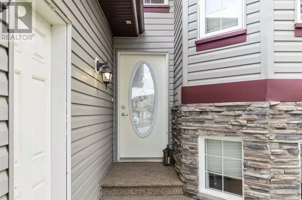 Fort Mcmurray, AB T9K0G6,136 Maple Leaf Lane