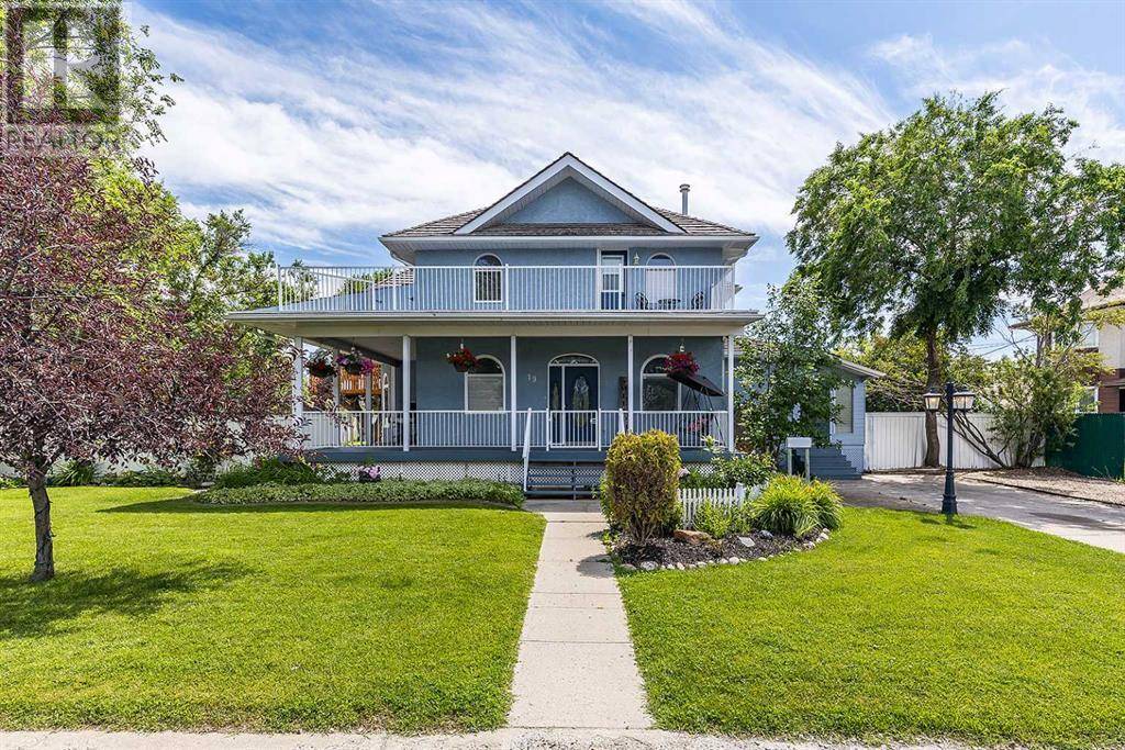 19 8th Street NE, Medicine Hat, AB T1A5R2