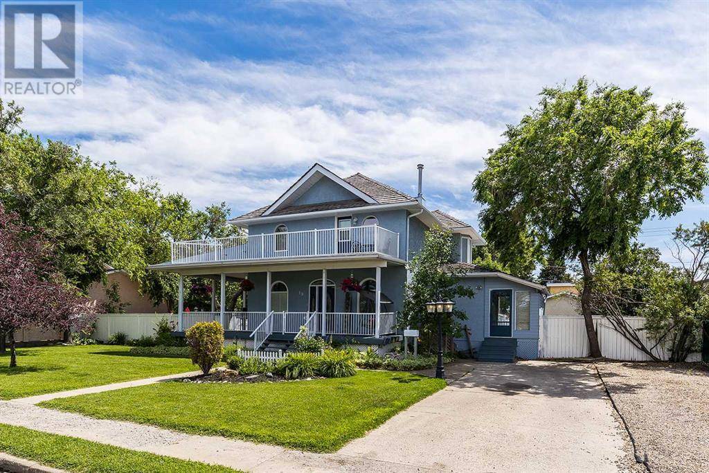 Medicine Hat, AB T1A5R2,19 8th Street NE