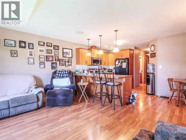 Stettler, AB T0C2L0,4918 B 52 Street