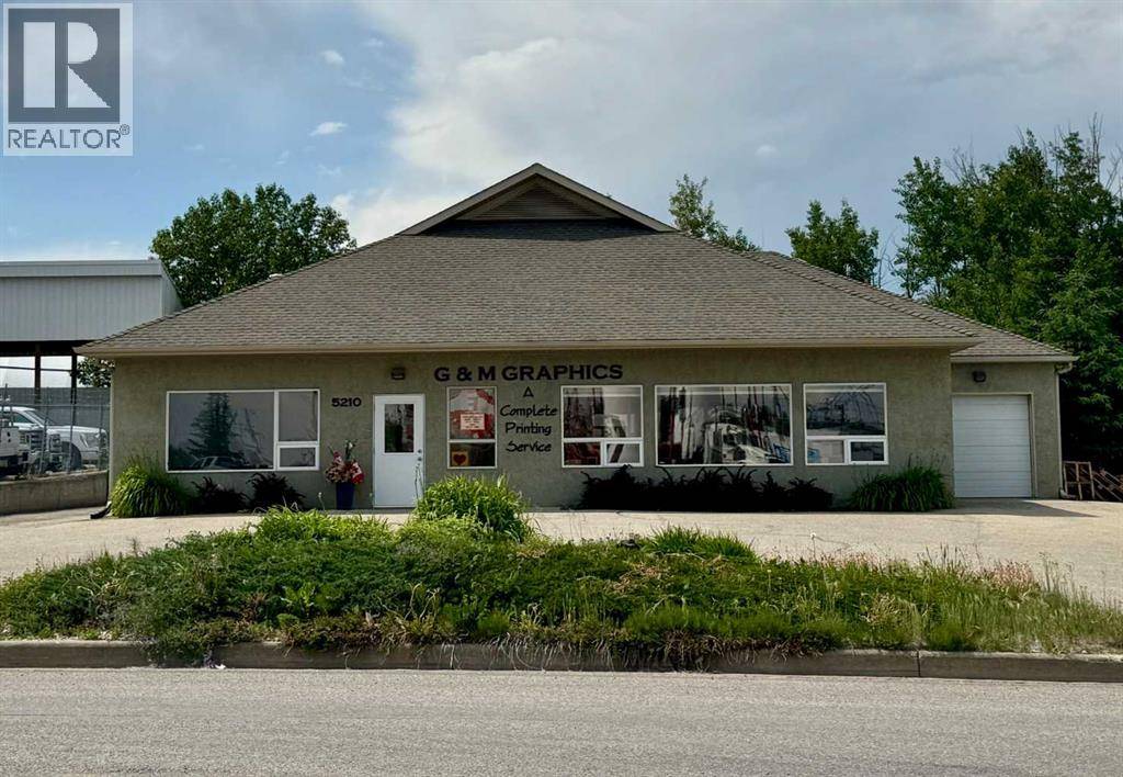 5210 44 Street, Rocky Mountain House, AB T4T1N2