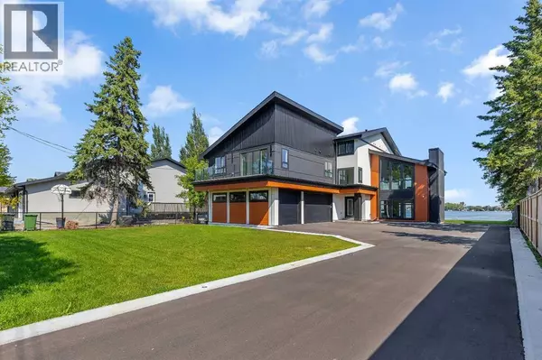 476 WEST CHESTERMERE Drive, Chestermere, AB T1X1B3
