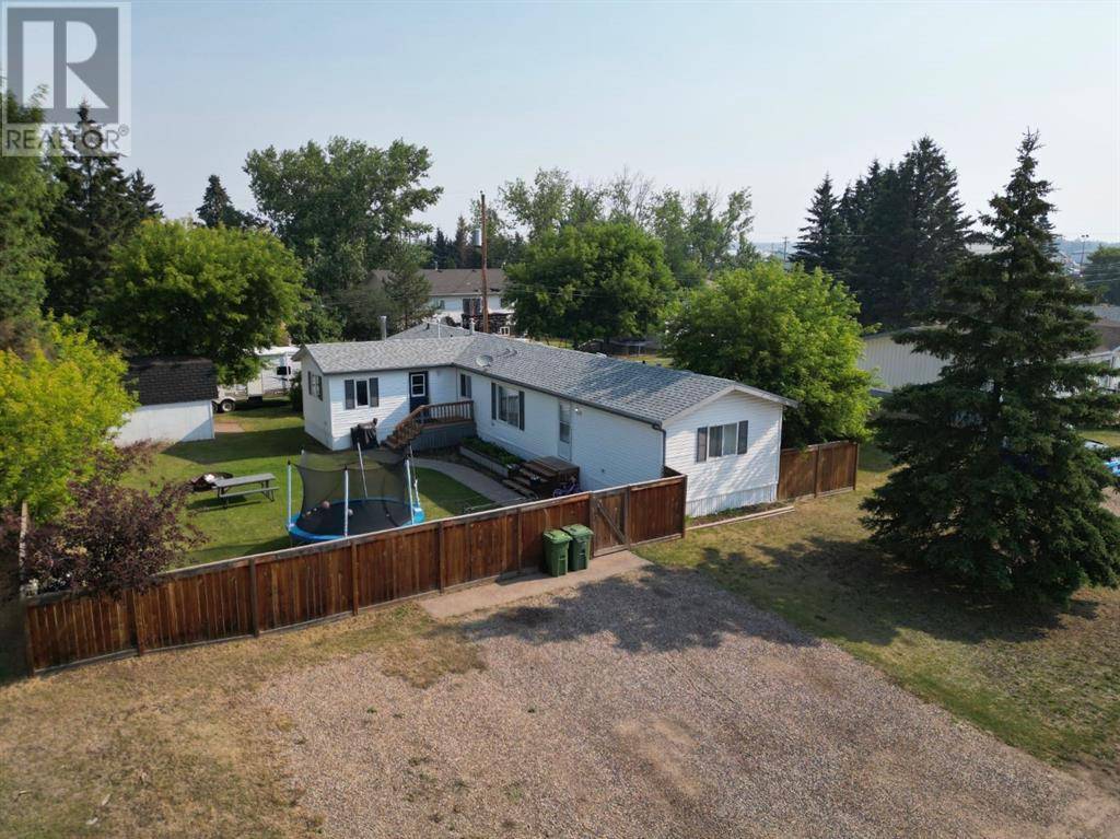 10018 95 Ave, La Crete, AB T0H2H0