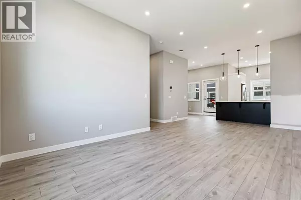 Calgary, AB T3M3Y3,511, 595 Mahogany Road SE