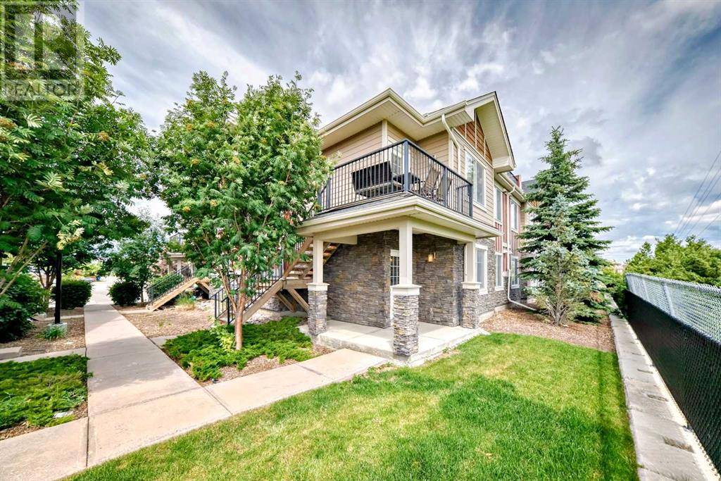 Calgary, AB T3M1R7,5, 59 West Coach Manor SW