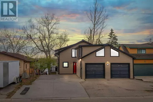 881 East Chestermere Drive, Chestermere, AB T1X1A7