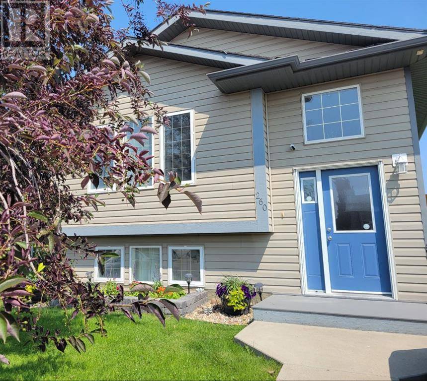 260 Upland Avenue, Brooks, AB T1R1K1