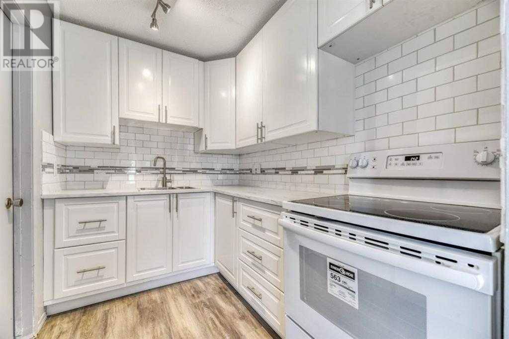 Calgary, AB T2L1Y3,2401, 3500 Varsity Drive