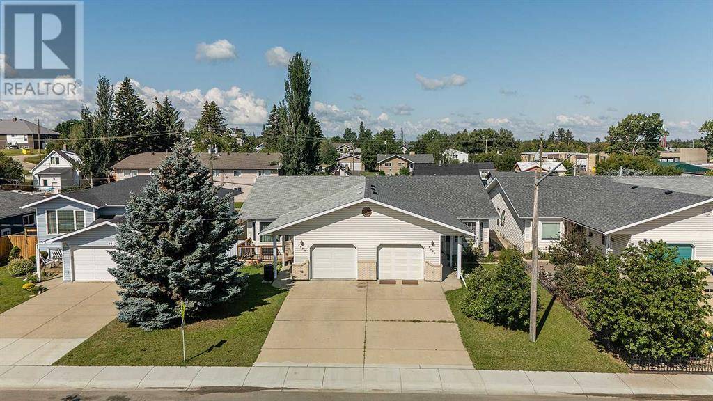 4823 46 Avenue, Innisfail, AB T4G1P2