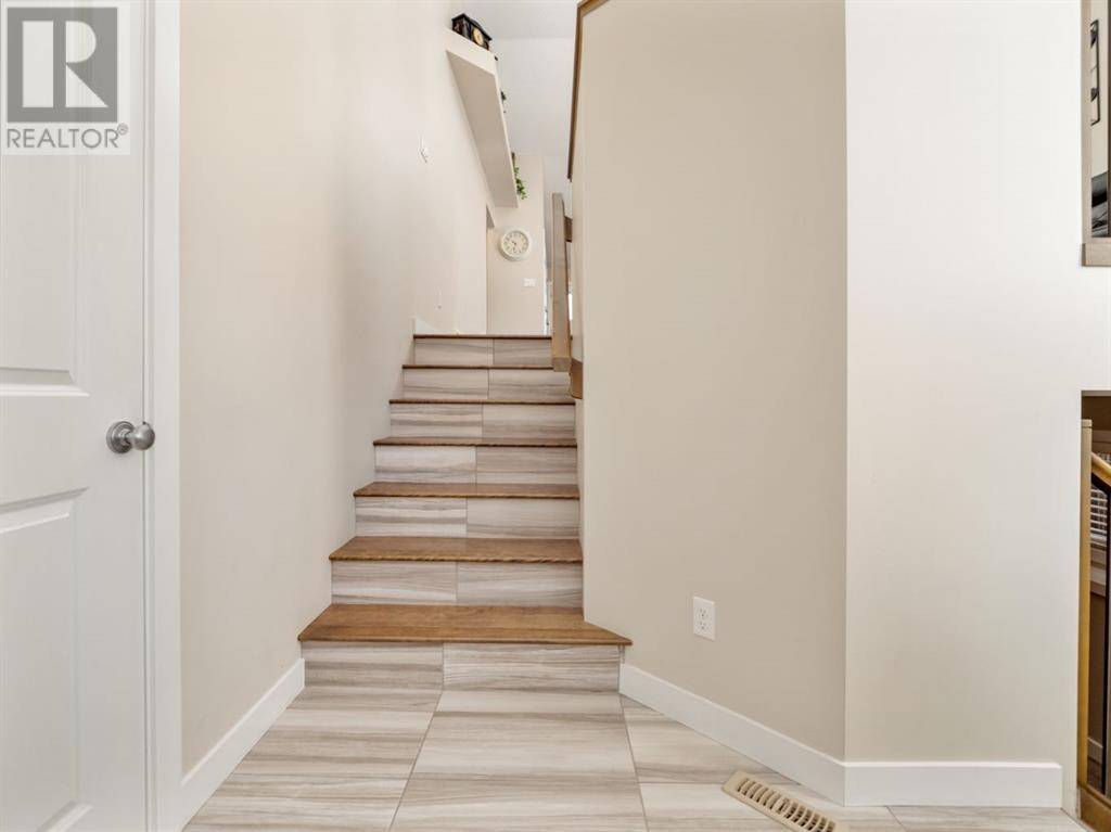 Lethbridge, AB T1K5X2,536 Sixmile Crescent S
