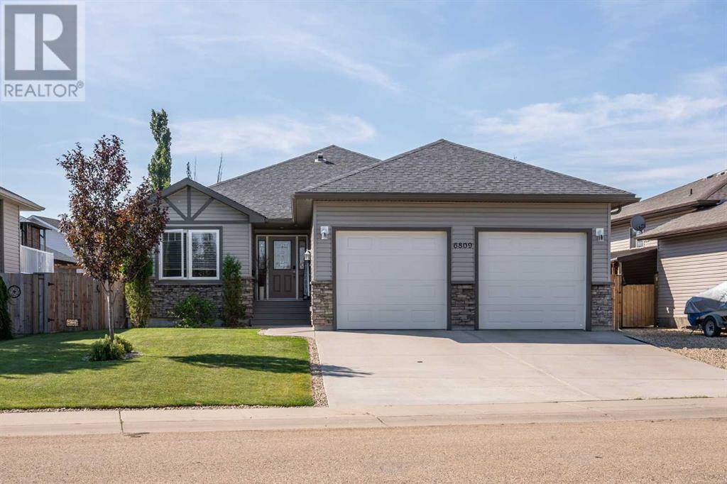 6809 38 Avenue, Camrose, AB T4V5B7