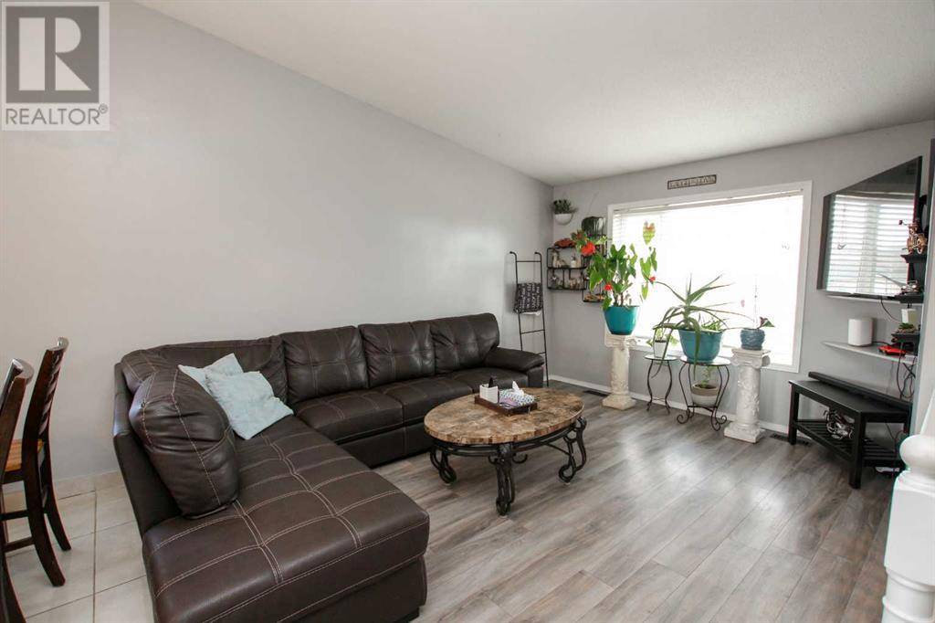 Red Deer, AB T4P3V1,6 Kilburn Crescent