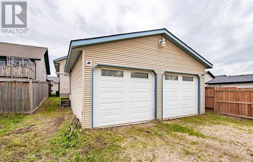 Red Deer, AB T4P0G9,194 Jaspar Crescent