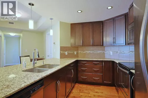 Calgary, AB T3A2C5,609, 16 Varsity Estates Circle NW