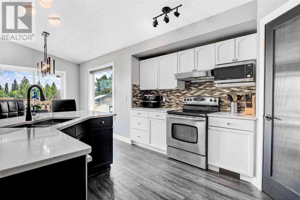 Grande Prairie, AB T8X1T3,9909 90A Street