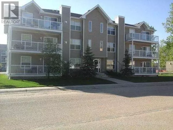 102, 501 3 Street, Fox Creek, AB T0H1P0