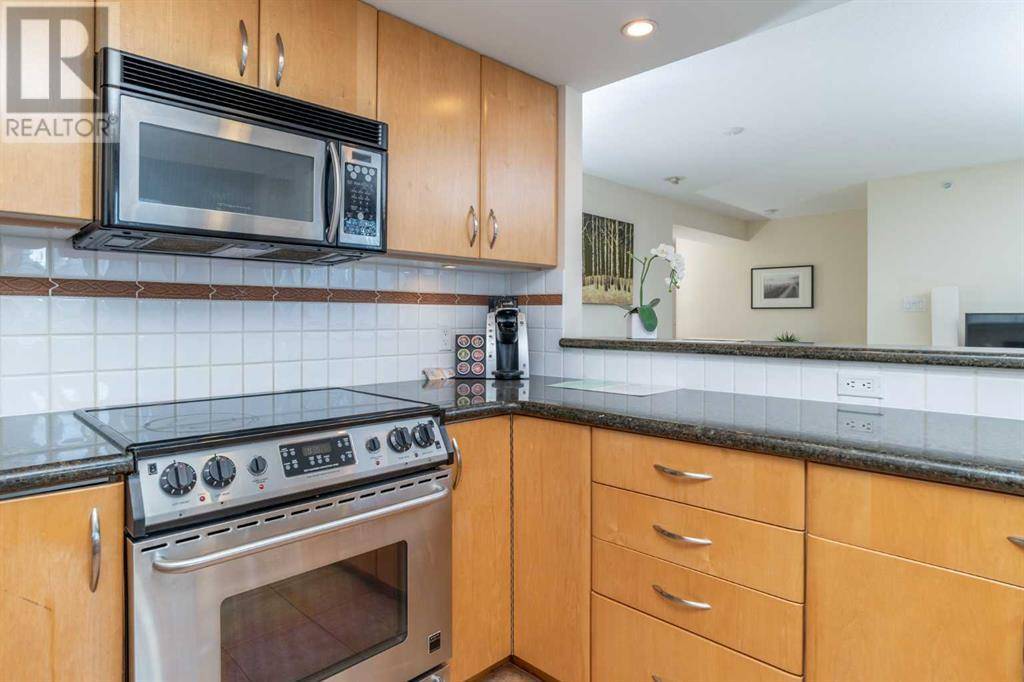 Calgary, AB T2P5K1,404, 1108 6 Avenue SW