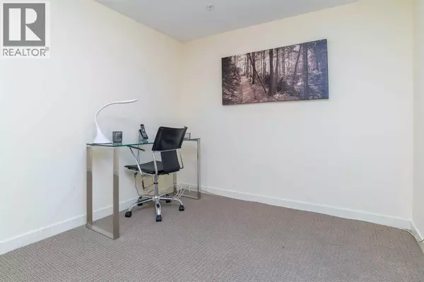 Calgary, AB T2P5N3,1403, 1088 6 Avenue SW