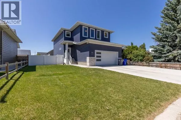 Claresholm, AB T0L0T0,4889 7th Street W