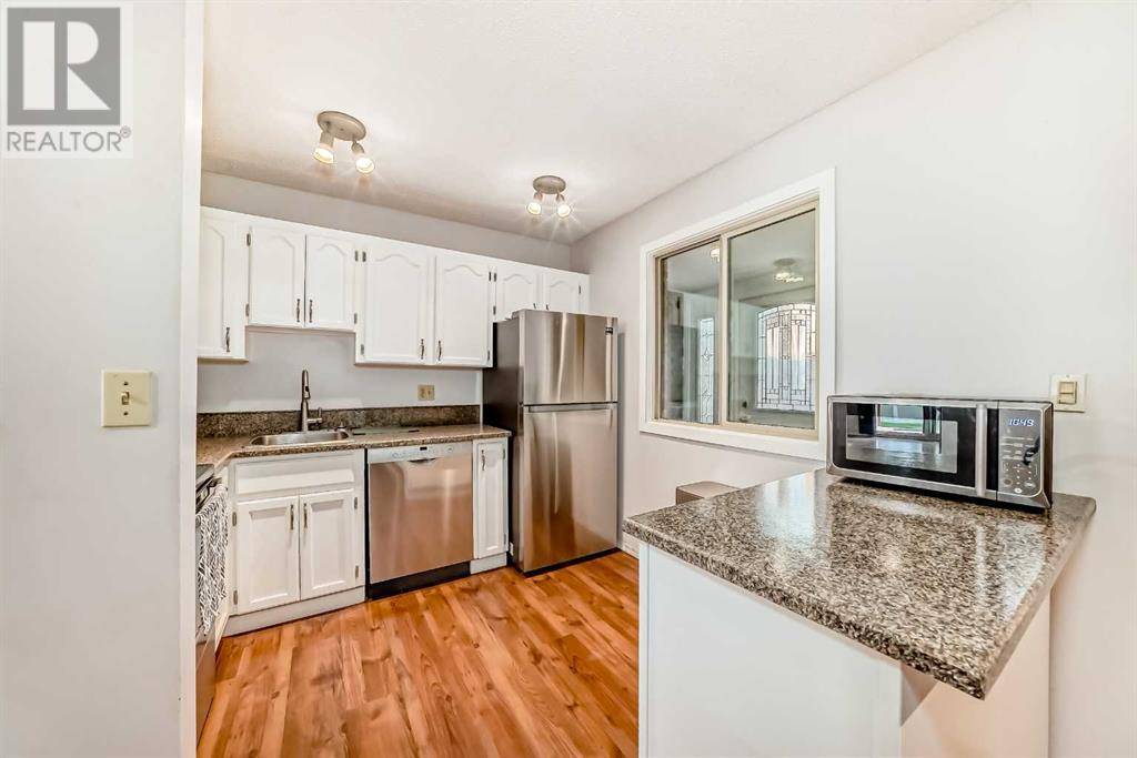 Calgary, AB T3A6A4,16, 803 Varsity Estates Drive NW