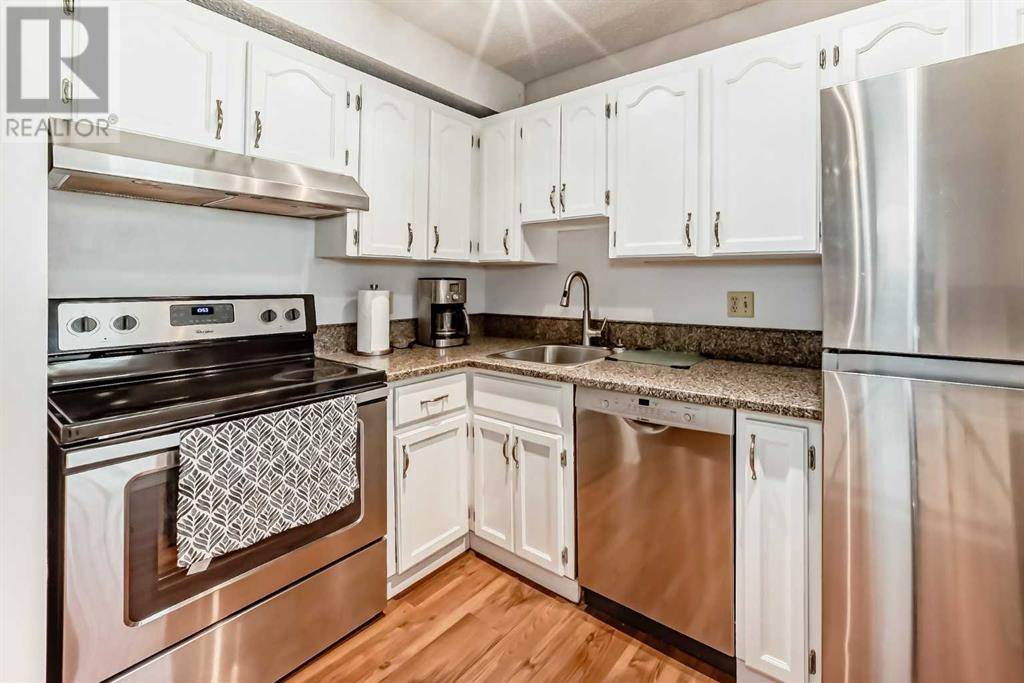 Calgary, AB T3A6A4,16, 803 Varsity Estates Drive NW