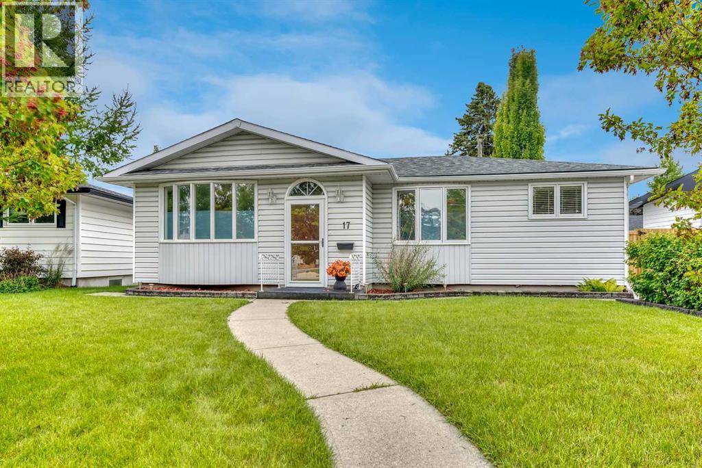 17 Windermere Road SW, Calgary, AB T3C3K2