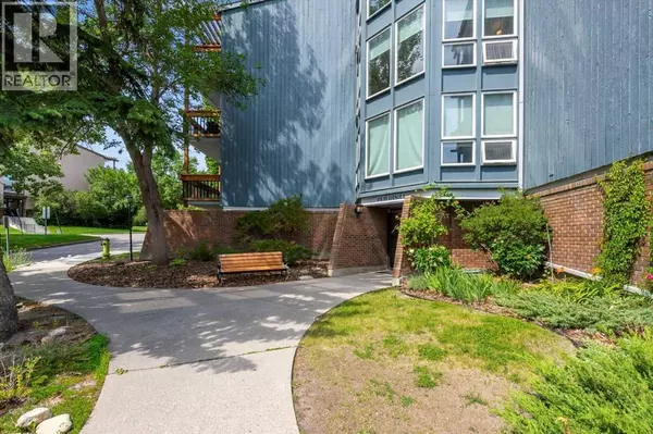 Calgary, AB T2V4N8,110, 816 89 Avenue SW