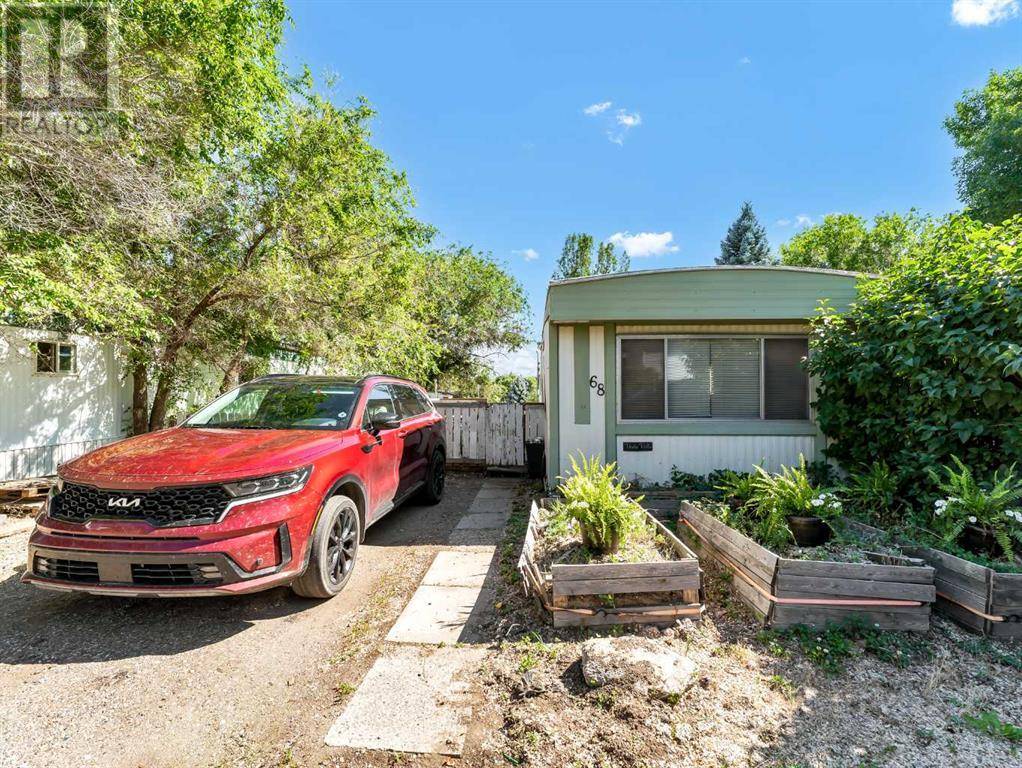 68 Cactus Street SW, Medicine Hat, AB T1A7L1