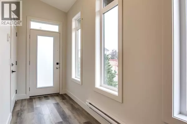 Calgary, AB T3G0G8,259 Royal Elm Road NW