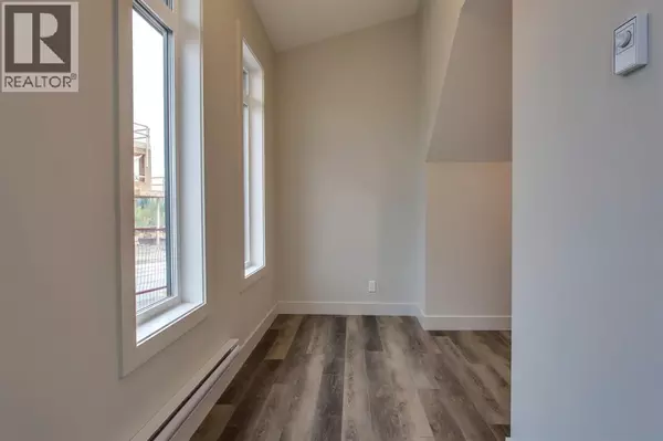 Calgary, AB T3G0G8,259 Royal Elm Road NW