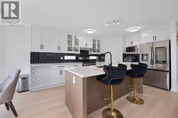 7 Country Hills Park NW, Calgary, AB T3K5C8