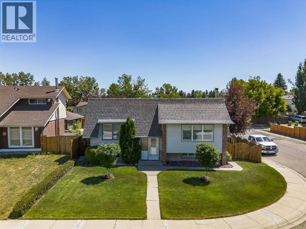 406 queensland Place SE, Calgary, AB T2J5C9