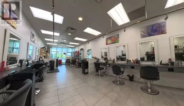 6, 6449 CROWCHILD Trail SW, Calgary, AB T3E5R7