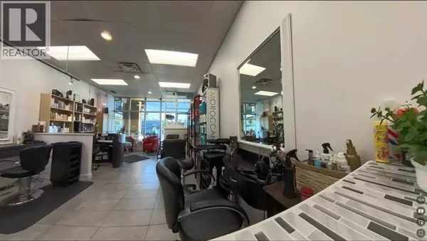 Calgary, AB T3E5R7,6, 6449 CROWCHILD Trail SW