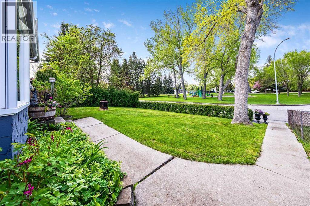 Calgary, AB T2H1R6,8555 Addison Place SE