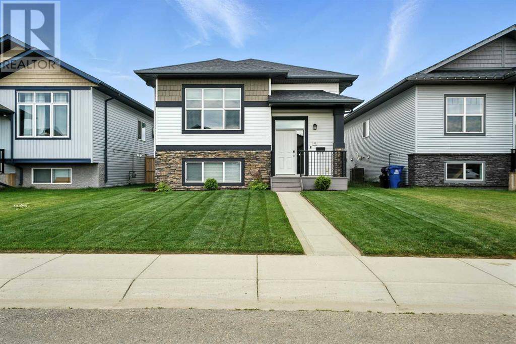 41 Aztec Crescent, Blackfalds, AB T4M0M2