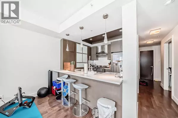 Calgary, AB T2Y0K5,507, 10 Shawnee Hill SW