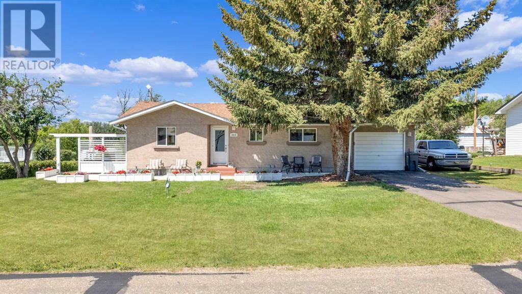 4828 51 Street, Alix, AB T0C0B0