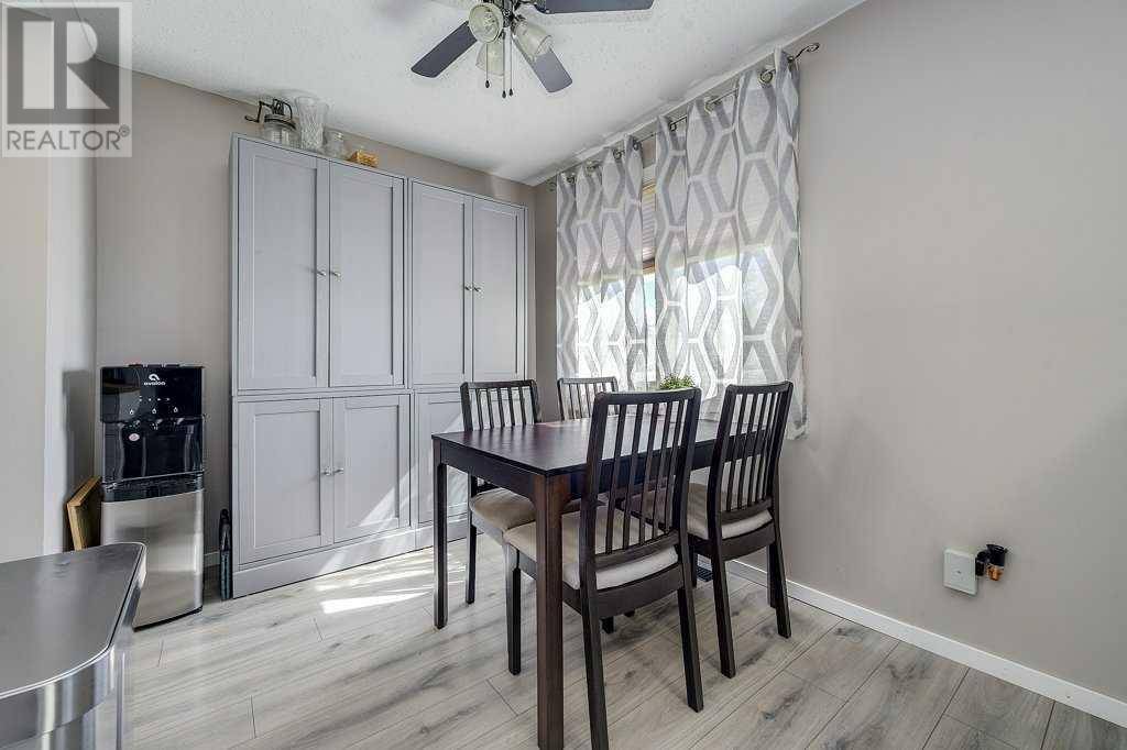 Red Deer, AB T4P2A9,19, 7124 Gray Drive