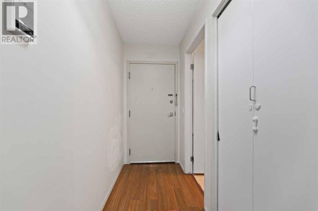 Calgary, AB T3A3Y8,14, 3014 Edenwold Heights NW