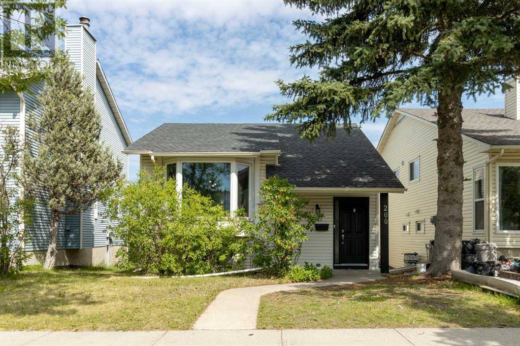 200 Macewan Glen Drive NW, Calgary, AB T3K2G4