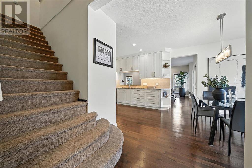 Calgary, AB T3A5M9,8 Varsity Estates Gardens Gardens NW