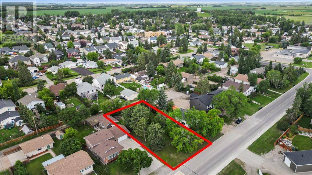Didsbury, AB T0M0A2,1320 23 Street