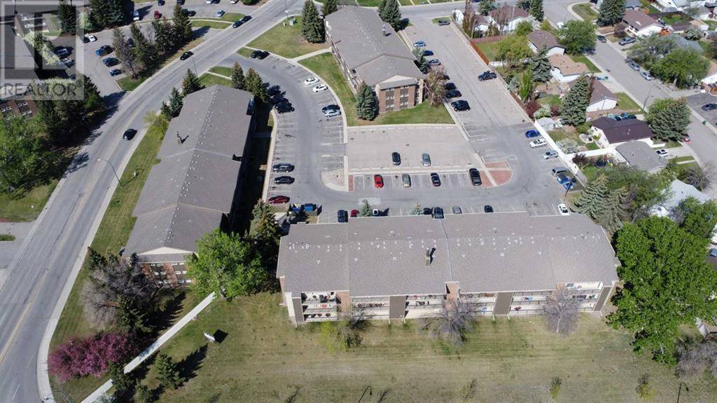 103, 401 Columbia Boulevard W, Lethbridge, AB T1K5R6