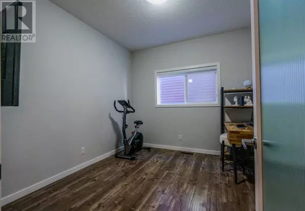 Calgary, AB T3P1M8,240 Lucas Crescent NW