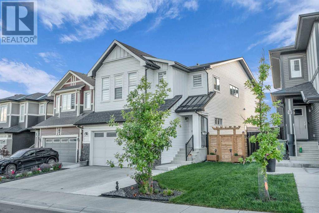 240 Lucas Crescent NW, Calgary, AB T3P1M8
