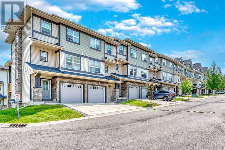 33 Panatella Road NW, Calgary, AB T3K0S7