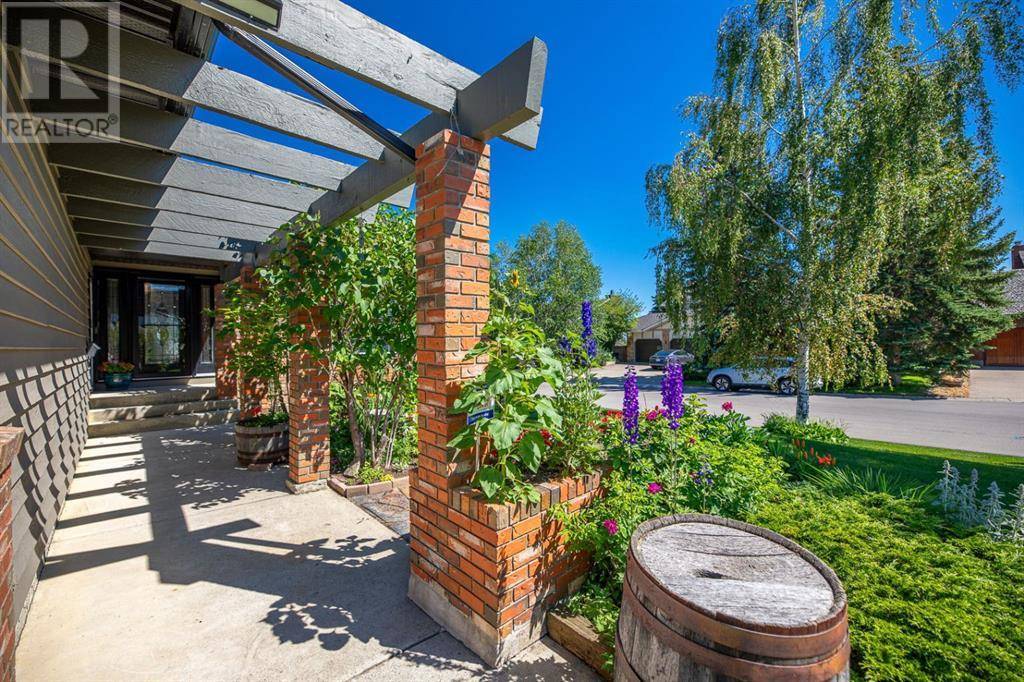 Calgary, AB T2W4B9,51 Woodgate Close SW