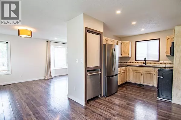 Red Deer, AB T4P3G2,135 Rutherford Drive