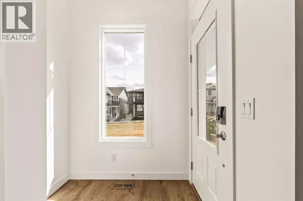 Calgary, AB T3P2L2,47 Herron Walk NE